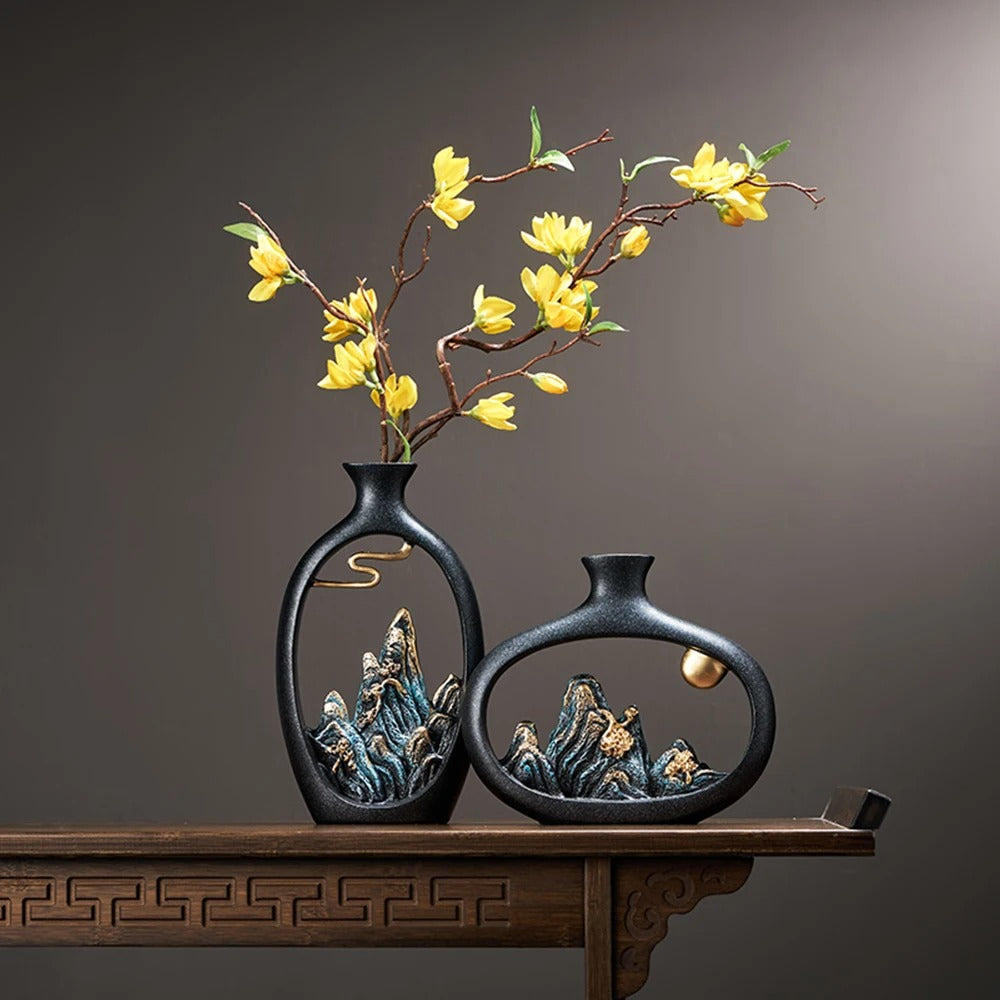 Chinese Style Mountain Scenery Vase