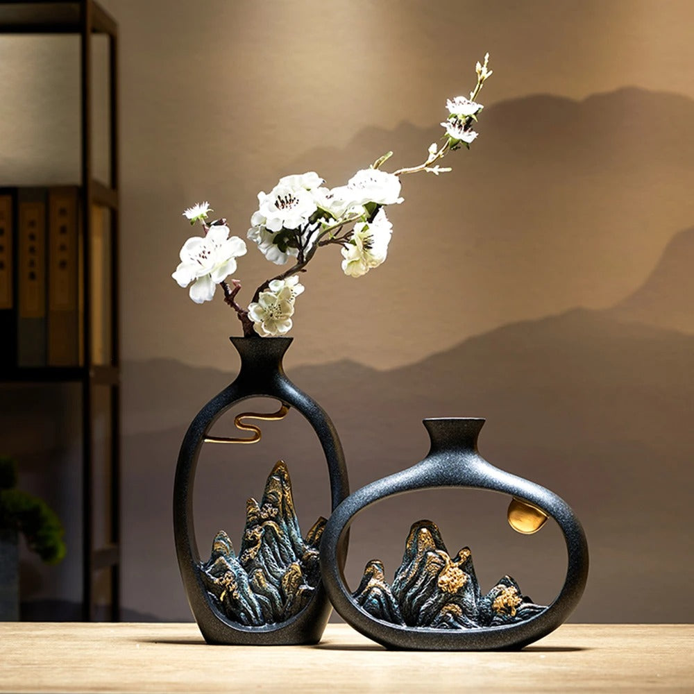 Chinese Style Mountain Scenery Vase